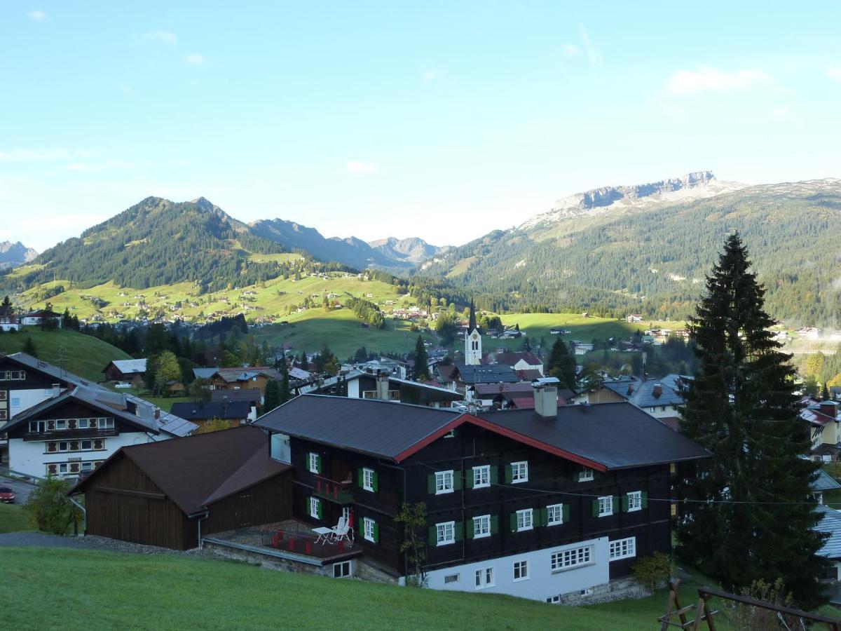 Gaestehaus Alpina Riezlern Esterno foto